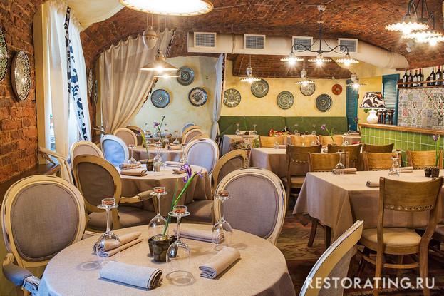 Интерьер ресторана Mindal Cafe