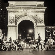 Выставка «Танцоры после полуночи» фотографии