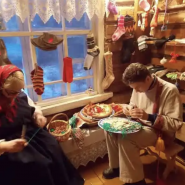 Экскурсия на фабрику ёлочных игрушек в Крестцы и 2 мастер-класса фотографии