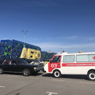 Открытие автомобильного ретро-сезона в Петербурге 2026 фотографии