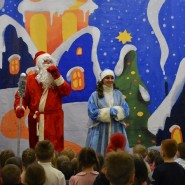 Рождественская ярмарка в КВЦ «ЕВРАЗИЯ» с театрализованным представлением для детей фотографии