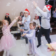 Новогодние праздники в Детской академии наук фотографии