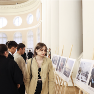 Выставка фотографий «Петербург — в мире, мир — в Петербурге…» фотографии
