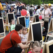 Городской фестиваль мороженого в Санкт-Петербурге 2026 фотографии