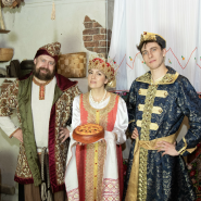 Спектакль «Волшебная птица Дружба» в «Сказкином Доме» фотографии