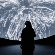 Выставка медиаискусства «Траектория интервалов» фотографии