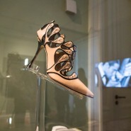 Выставка «Маноло Бланик. Обувь как искусство» фотографии