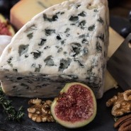 Ярмарка крафтового сыра «СырДвор: Италия на сырной тарелке» фотографии