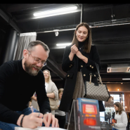 Паблик-ток «Феномен коллективного творчества в литературе» фотографии