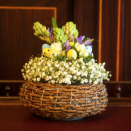 Пасхальные цветочные композиции в Александровском дворце  фотографии