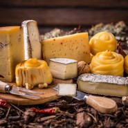 Ярмарка крафтового сыра «СырДвор: Италия на сырной тарелке» фотографии