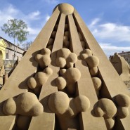 Фестиваль песчаных скульптур в Петропавловской крепости 2026 фотографии