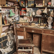 Экскурсия «Всем и каждому: Питер с высоты, дворы, парадные и квартира Довлатова» фотографии