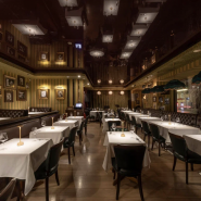 Вечер французского джаза в атмосфере "La Vie En Rose" в ресторане «48 Стульев» фотографии