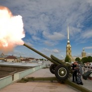 Полуденный выстрел в Петропавловской крепости фотографии