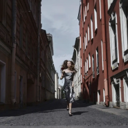 Экскурсия-прогулка «Секретные места Васильевского Острова: дворы, парадные и легенды» фотографии