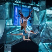 Шоу «Crystal» фотографии
