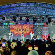 Новогодняя ночь 2026 на озере Долгое фотографии