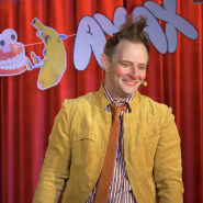 Стендап для детей: семейное комедийное шоу выходного дня фотографии