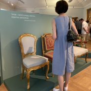 Выставка «Кресло, стул, табурет в русском искусстве XVIII–XX веков» фотографии