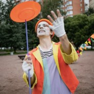 Фестиваль «Улица искусств-2026» на Долгоозёрной улице фотографии