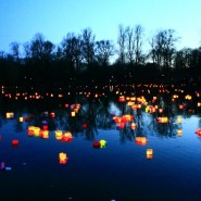 Фестиваль водных фонариков в Юсуповском саду 2020 фотографии