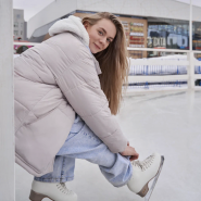 Открытие катка в Охта Молл фотографии