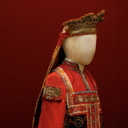 Выставка «Другое золото. Золотошвейное искусство народов Евразии» фотографии