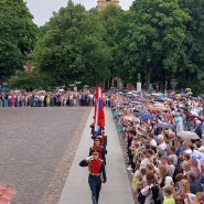 Церемония развода почетного караула Петропавловской крепости 2024 фотографии