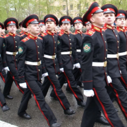 Парады под окнами ветеранов пройдут в Петербурге фотографии