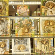 Выставка «Петербургские ангелы на Невском» фотографии