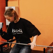 «Шоу стеклодува в Стеклодувной студии Artista Glass» в Севкабель Порту фотографии