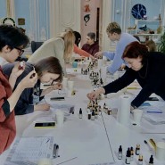 Мастер-классы по созданию парфюма, диффузоров и ароматных свечей в новой студии Artista Perfume фотографии