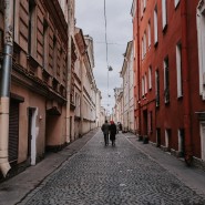 Экскурсия-прогулка «Секретные места Васильевского Острова: дворы, парадные и легенды» фотографии