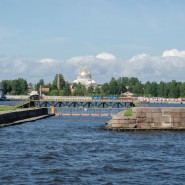 Экскурсия на автобусе в Кронштадт с теплоходной прогулкой фотографии