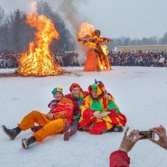 Широкая Масленица в Павловском парке 2021 фотографии