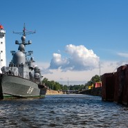 Экскурсия в Кронштадт с теплоходной прогулкой фотографии