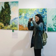 Выставка полотен в технике жикле «Ван Гог и Тео» фотографии