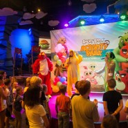 Вечеринка окончания учебного года в Angry Birds Activity Park 2022 фотографии