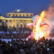 Гуляния «Шуми, Масленица!» на Елагином острове 2021 фотографии