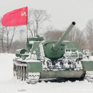 Танковое шоу в парке «Стальной десант фотографии