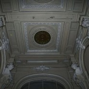 Экскурсия-прогулка «Секретные места Васильевского Острова: дворы, парадные и легенды» фотографии