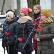 Акция «Свеча памяти» в сквере имени Ольги Берггольц 2021 фотографии