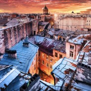 Экскурсия «Всем и каждому: Питер с высоты, дворы, парадные и квартира Довлатова» фотографии