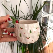 Новогодние мастер-классы по лепке из глины и на гончарном круге в студии керамики Ceramista фотографии