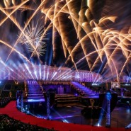 Осенний праздник фонтанов в Петергофе 2022 фотографии