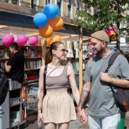 Литературная неделя на Книжных аллеях с 15 по 21 августа 2022 фотографии
