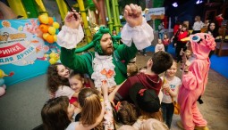 Вечеринки в честь окончания учебного года в  Angry Birds Activity Park