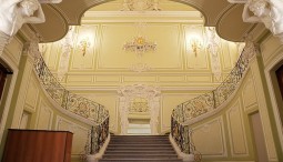 Экскурсия по парадным залам Дворца Белосельских-Белозерских