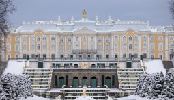 Бесплатное посещение «Петергофа» в Международный женский день 2026
